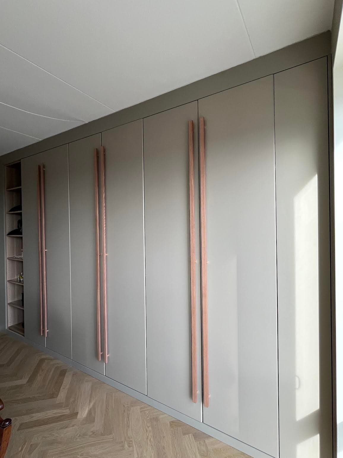inbyggt ikea pax garderob